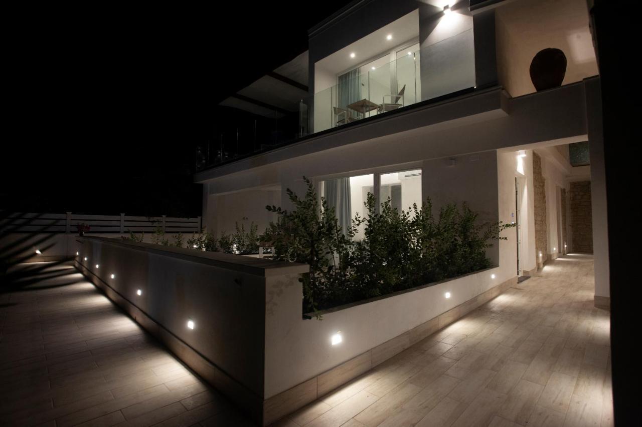 פסטום Aquamaris Design Suite & Spa מראה חיצוני תמונה