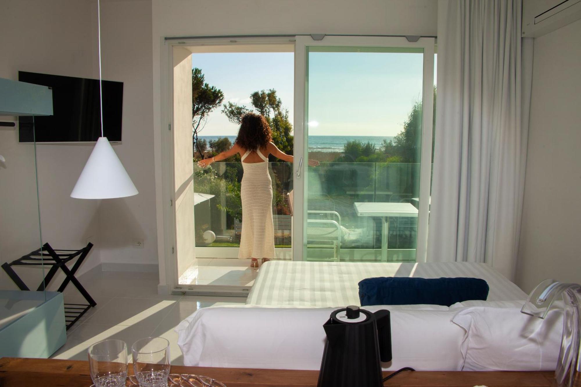 פסטום Aquamaris Design Suite & Spa מראה חיצוני תמונה