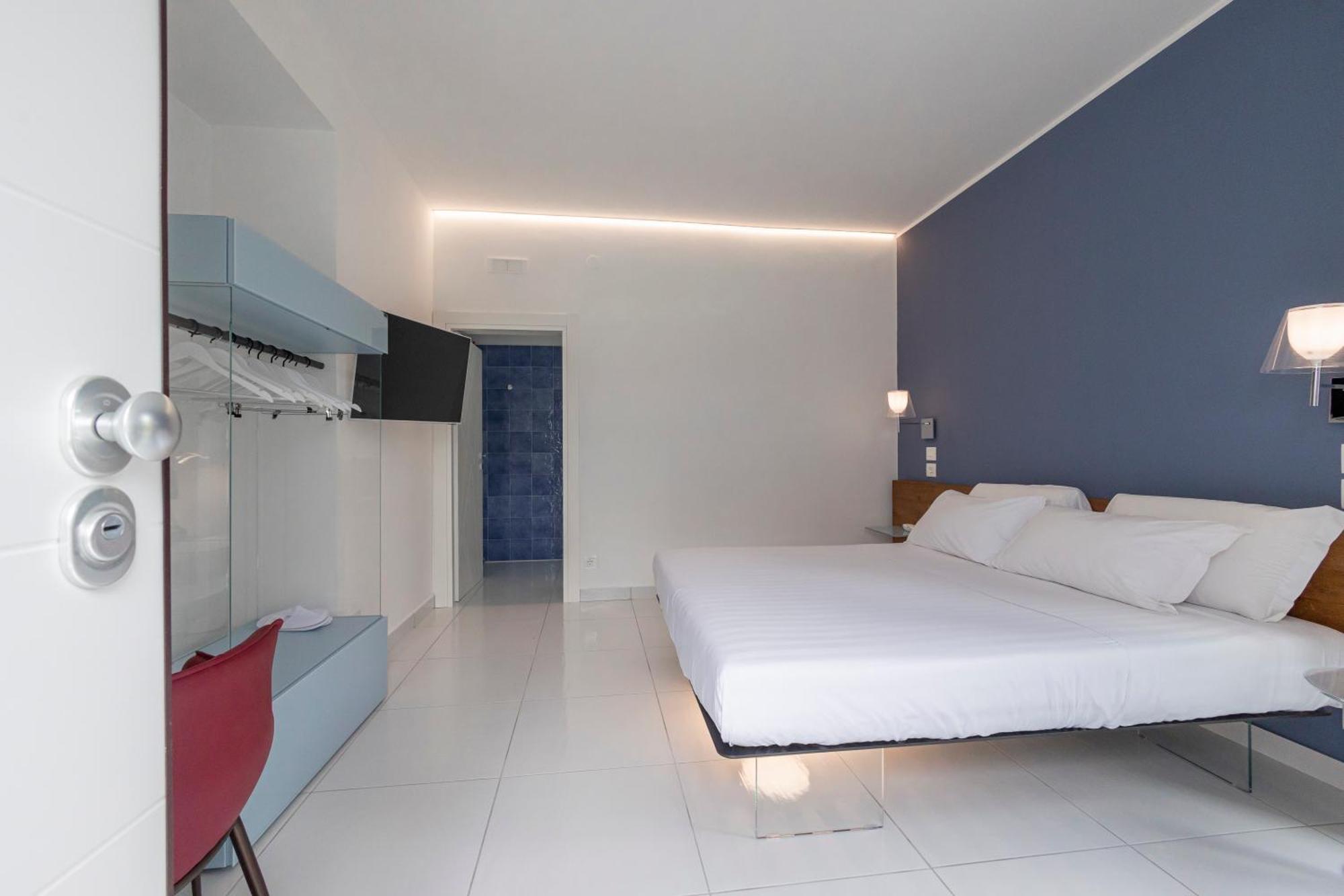 פסטום Aquamaris Design Suite & Spa מראה חיצוני תמונה