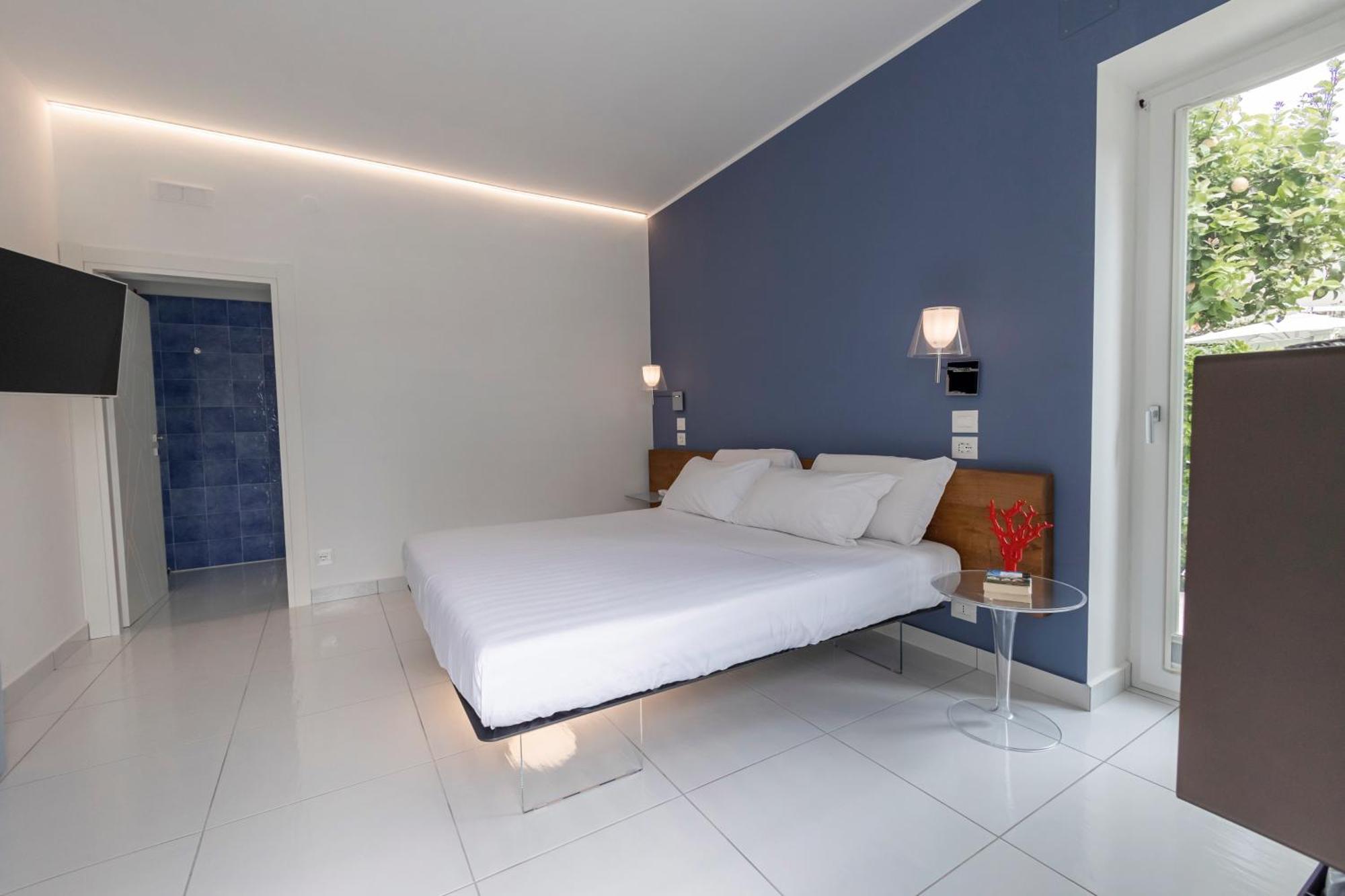 פסטום Aquamaris Design Suite & Spa מראה חיצוני תמונה