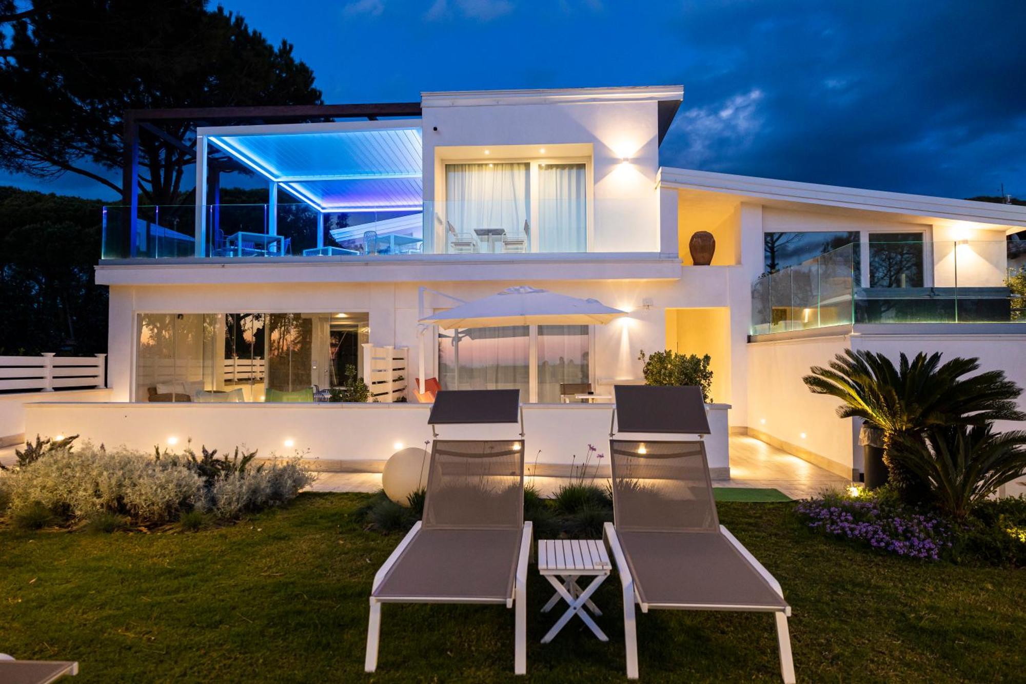 פסטום Aquamaris Design Suite & Spa מראה חיצוני תמונה