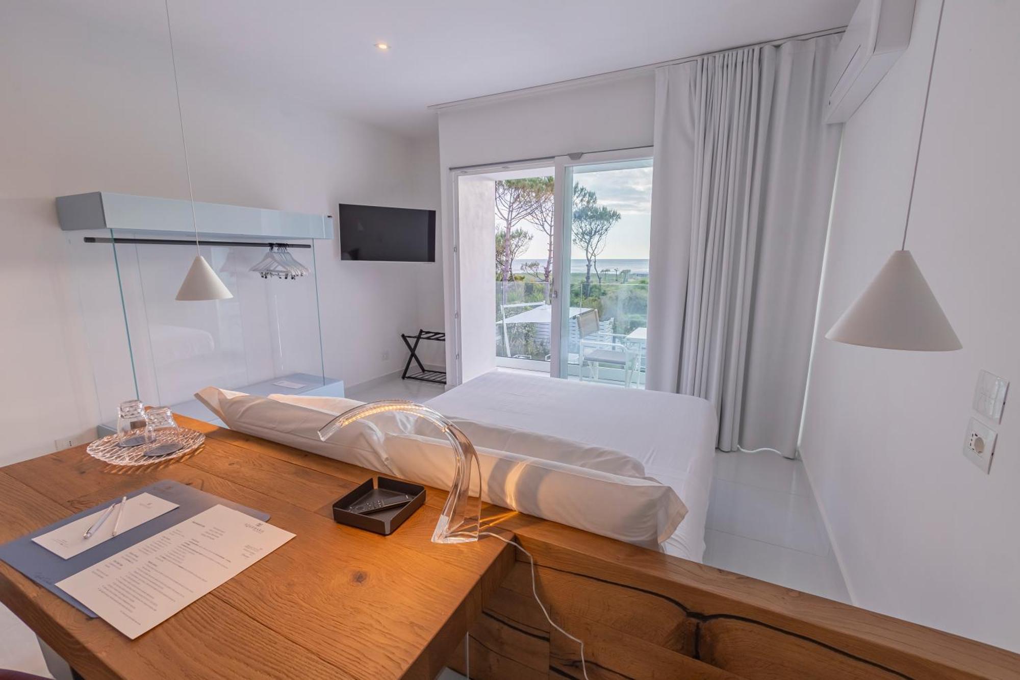 פסטום Aquamaris Design Suite & Spa מראה חיצוני תמונה