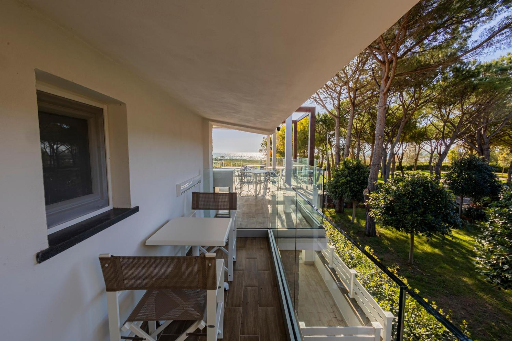 פסטום Aquamaris Design Suite & Spa מראה חיצוני תמונה